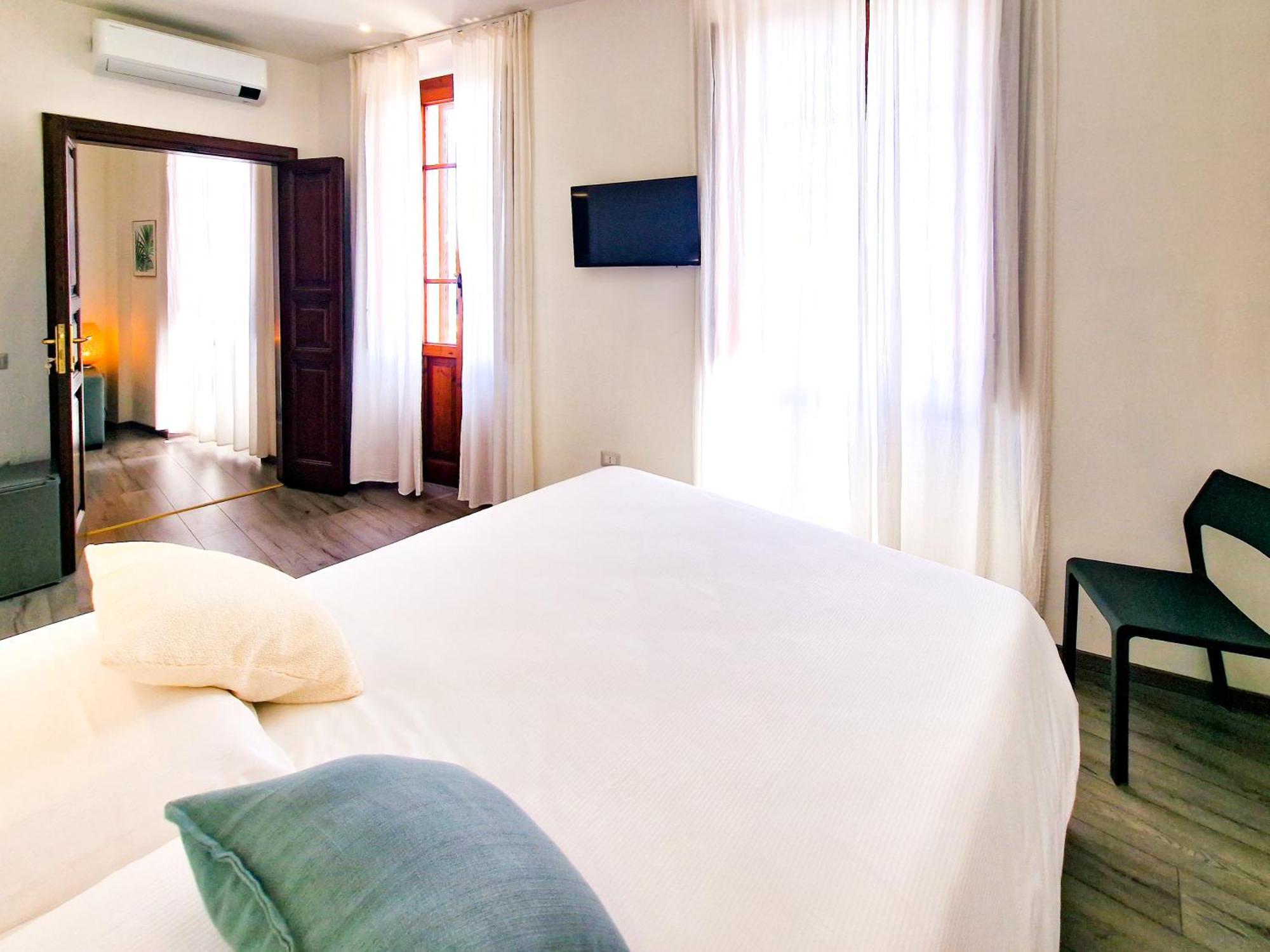 Il Caracolo Rooms Ла-Маддалена Экстерьер фото
