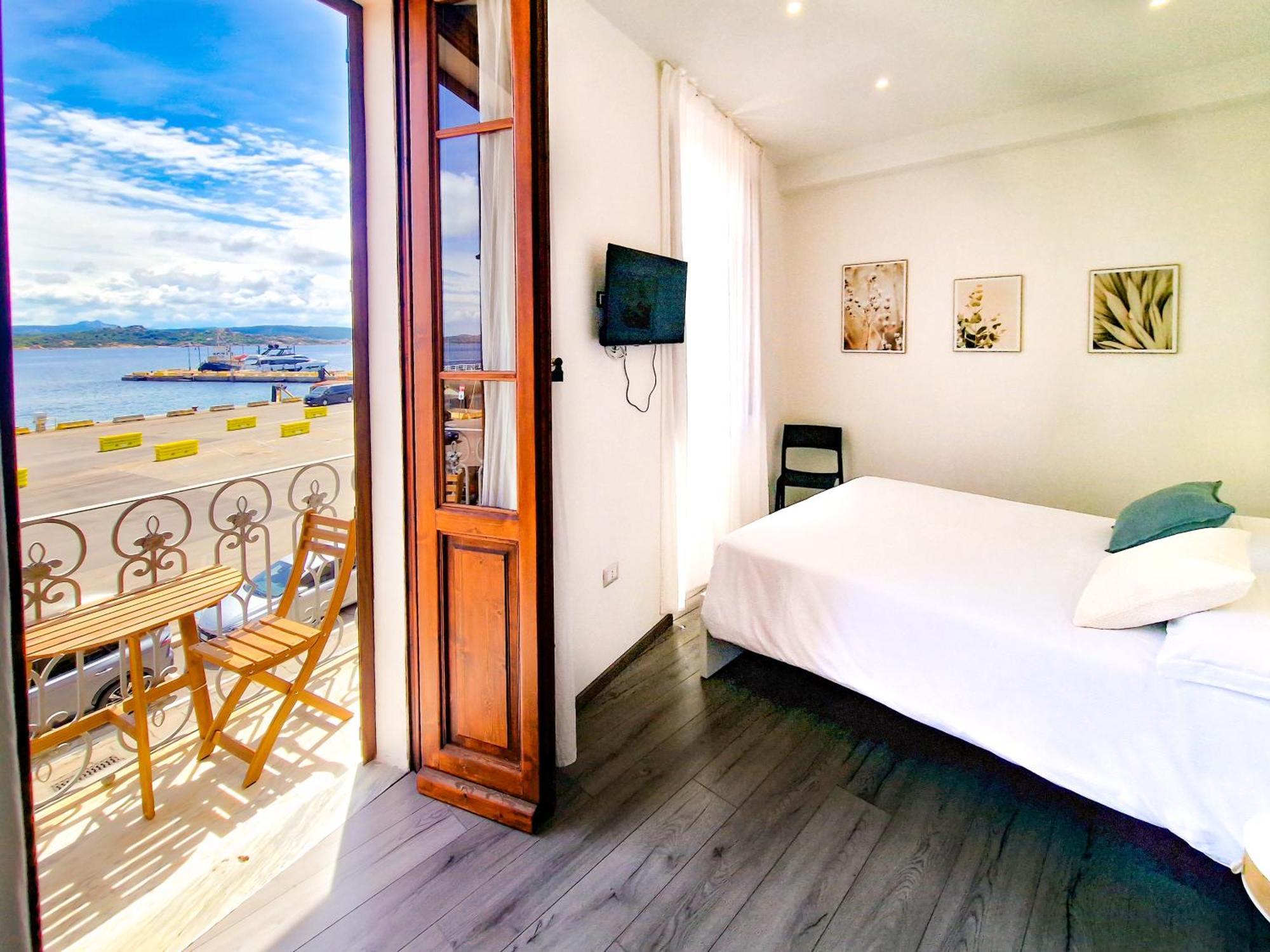 Il Caracolo Rooms Ла-Маддалена Экстерьер фото